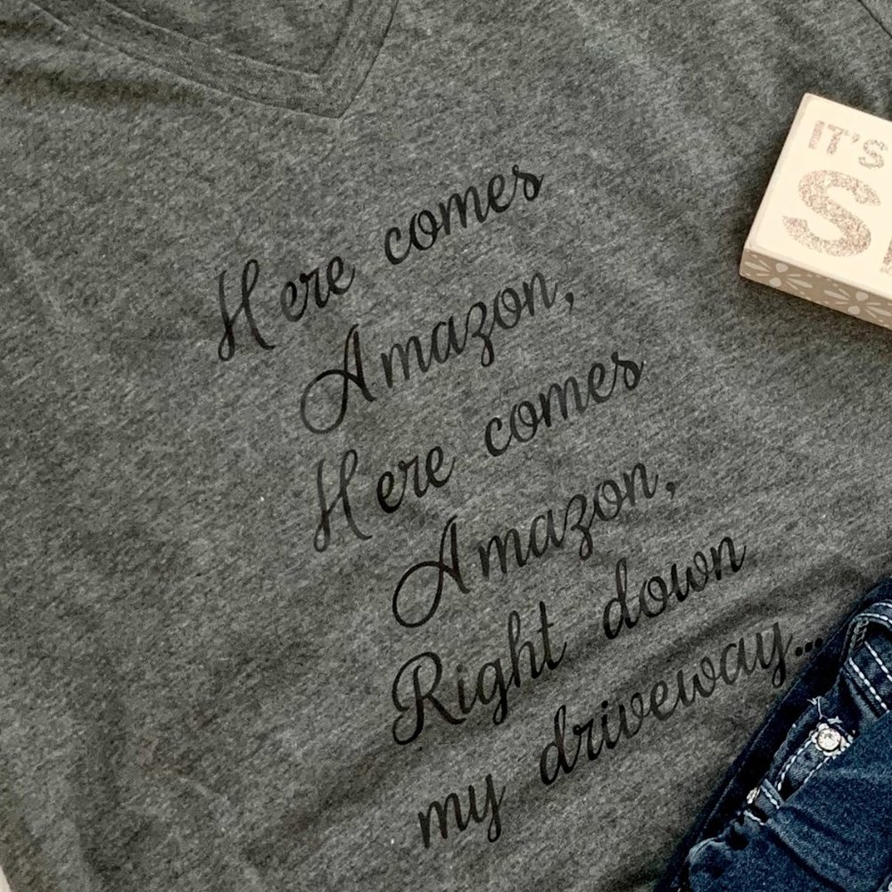 NWT *BOUTIQUE*  HERE COMES AMAZON  TEE - Picture 5 of 5